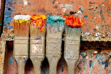Sanatçının eski fırçalar