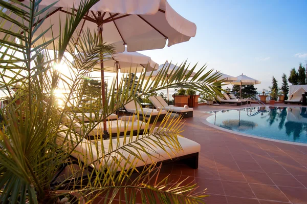 Swimming pool of hotel — Stock Photo, Image