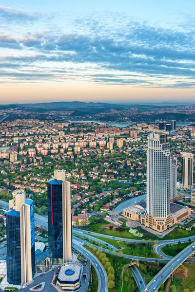 Gece Istanbul şehir.