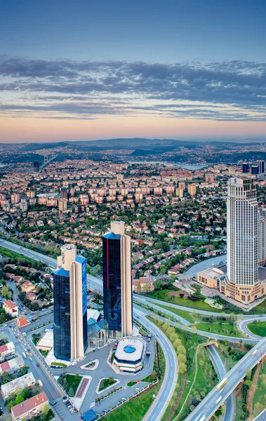 Gece Istanbul şehir.