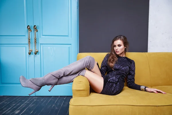Güzellik seksi elbise giyim makyaj moda stil kadın