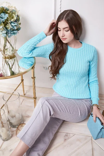 Beautiful sexy woman wear wool merino sweater — Stok fotoğraf