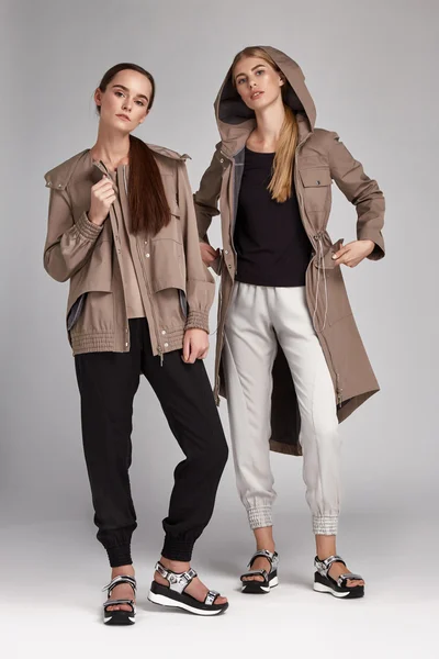 Glamour moda styl katalogu ubranie dla biznesu — Zdjęcie stockowe