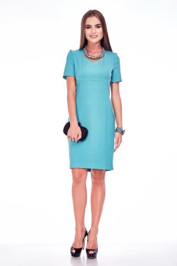 Uzun saçlı esmer mükemmel güzel genç seksi kadın