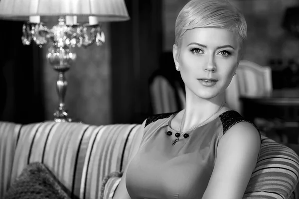 Beautiful sexy woman blonde hair evening make up dress business — Stock Photo, Image