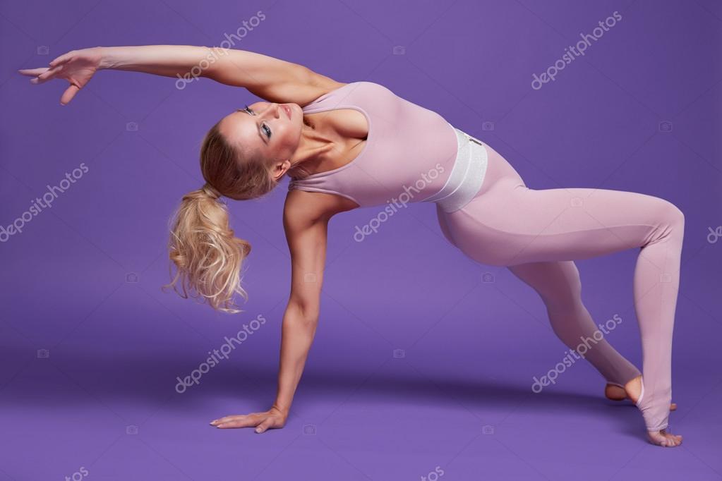 Belleza mujer sexy deporte yoga pilates fitness cuerpo forma ropa