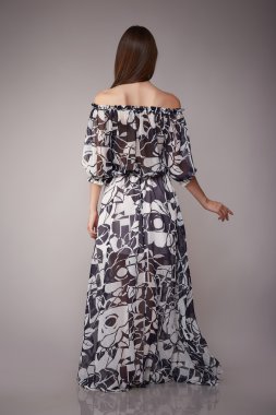 Güzellik moda giysiler casual koleksiyonu kadın modeli esmer