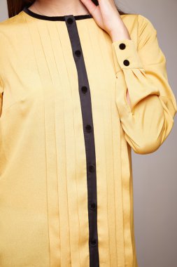Güzellik moda giysiler casual koleksiyonu kadın modeli esmer