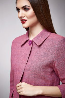 Güzellik moda giysiler casual koleksiyonu kadın modeli esmer