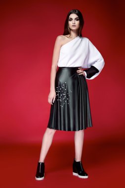 Güzel seksi kadın elbise giyim koleksiyonu katalog