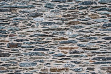 Brown ve kayrak taş duvar