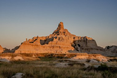 Çorak Topraklar Ulusal Parkı 'nda Şato oluşumunun Sabah Işığı