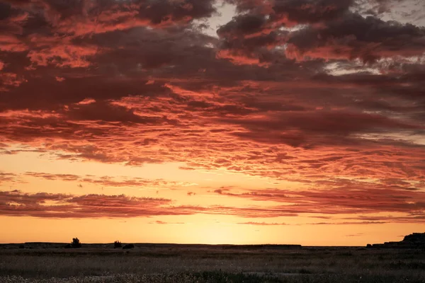 Orange Dawn Über Den Badlands Plains South Dakota Sommer — Stockfoto