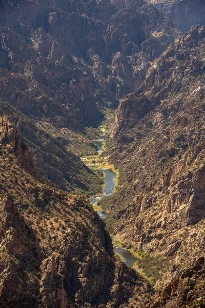 Gunnison River Løber Gennem Canyon Colorado Vildmark - Stock-foto