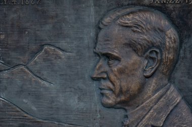 Great BasinNational Park, ABD: 4 Ağustos 2020: John Rockefeller 'ın Anıt Heykeli Yüzü