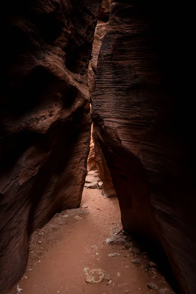 Hoekige Klif Muren Door Buckskin Gulch Sleuf Canyon — Stockfoto