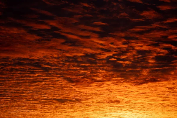 Djupt Orange Och Gul Himmel Ovanför Guadalupe Bergen — Stockfoto