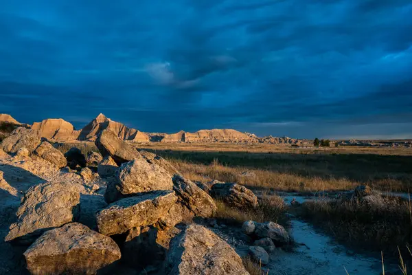 Çorak Topraklar Ulusal Parkı Üzerinde Mavi Sabah Gökyüzü — Stok fotoğraf