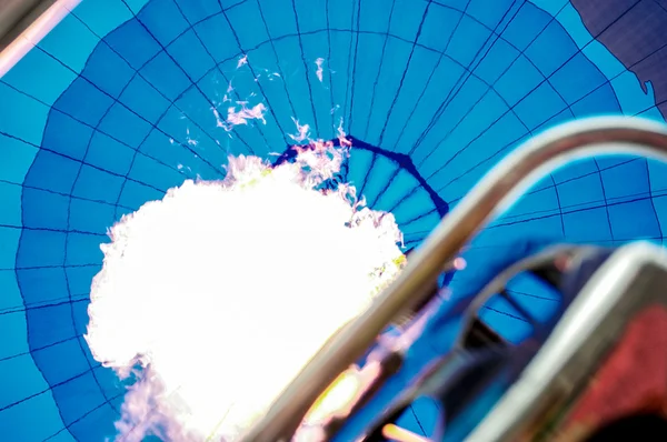 Dentro de un globo de aire caliente — Foto de Stock