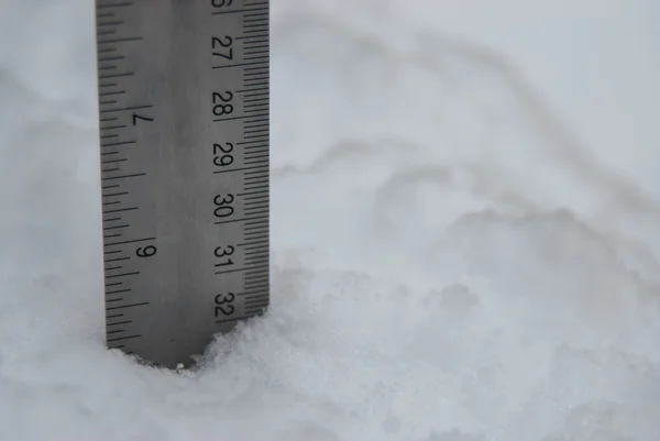 Μέτρηση του χιονιού — Φωτογραφία Αρχείου