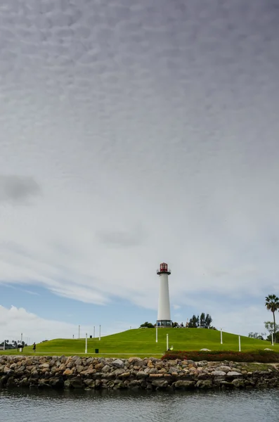 Farol no porto em Long Beach Califórnia — Fotografia de Stock