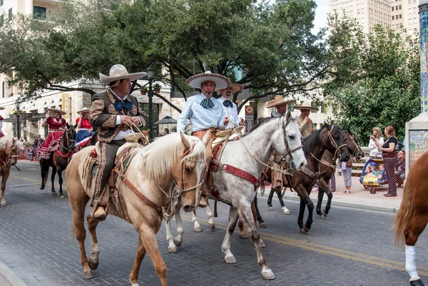 Desfile de Rodeo San Antonio Jinetes — Foto de Stock