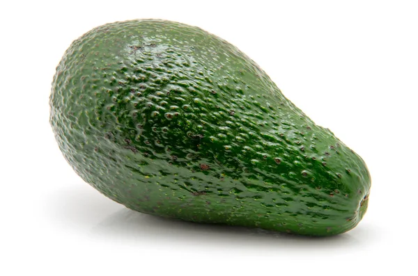 Aguacate aislado sobre blanco — Foto de Stock