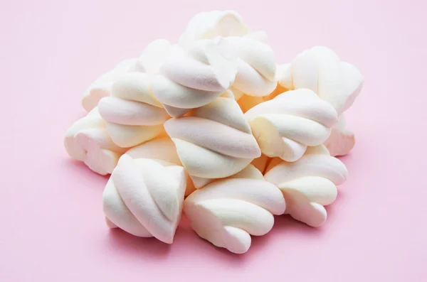 Hromada marshmallow na růžové — Stock fotografie