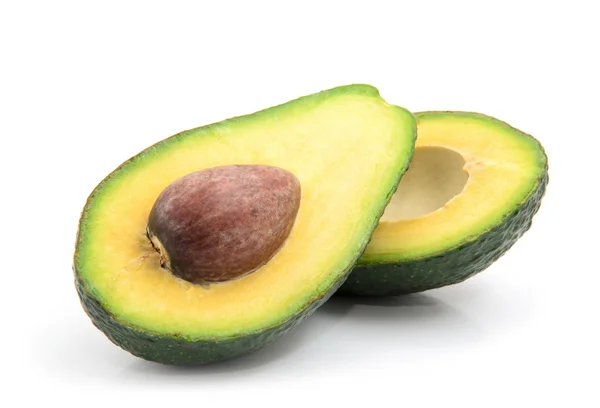 Avocado isolato su bianco — Foto Stock