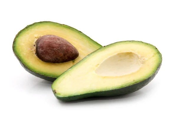 Avocado geïsoleerd op wit — Stockfoto