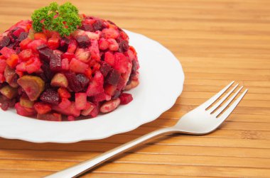 Sebze salatası ve pancar hazır.