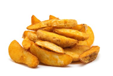 Kızarmış patates dilimleri. Fast food. Beyazda izole edilmiş