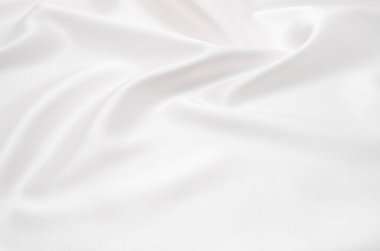 arkaplan olarak beyaz saten kumaş