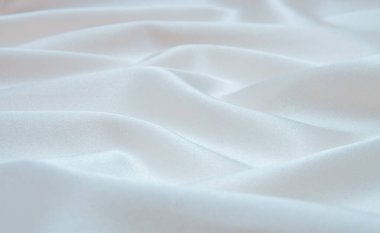 arkaplan olarak beyaz saten kumaş