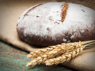 Taze pişmiş geleneksel ekmek.