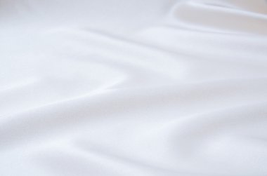 arkaplan olarak beyaz saten kumaş