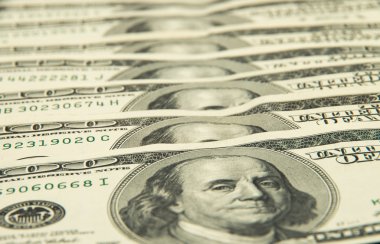 Arkaplan olarak 100 dolar..