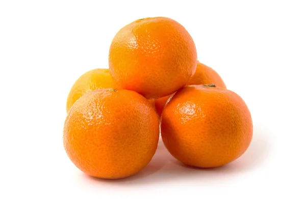 Mandarynki lub owoców mandarynka na białym tle — Zdjęcie stockowe