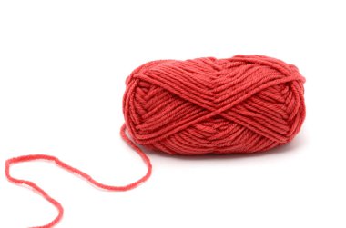 Kırmızı üzerine beyaz izole iplik örgü