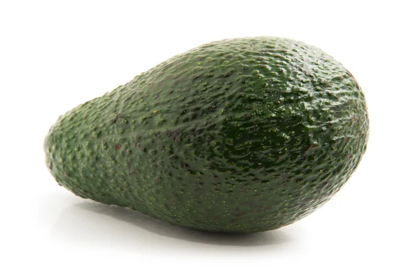 Aguacate aislado sobre blanco — Foto de Stock