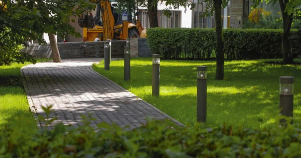 park-traktör yolunda