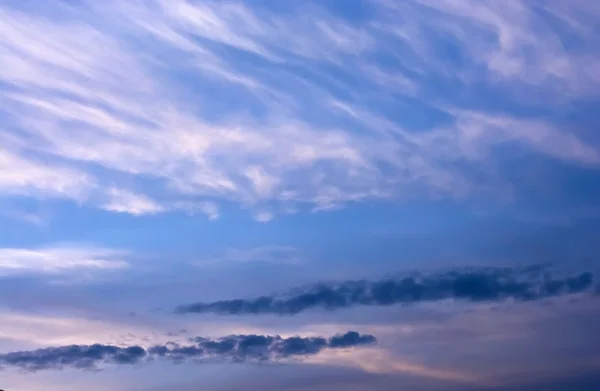 Coucher de soleil vue ciel blanc — Photo