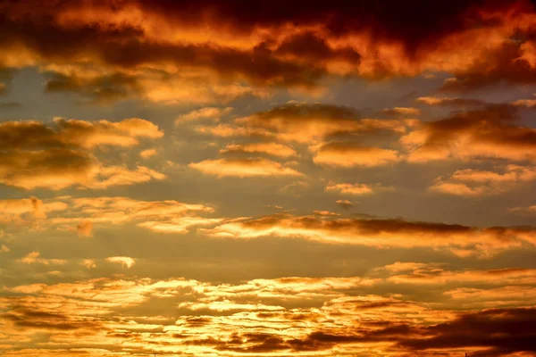 Vue sur le ciel coucher de soleil orange — Photo