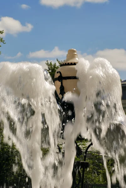 Çeşme Görünümü Kapat