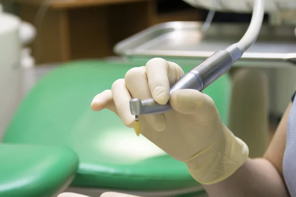 Çalışma, dişçi aletleri