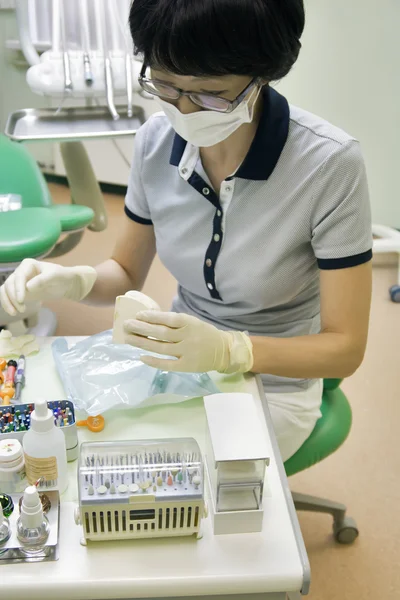 Çalışma, dişçi aletleri