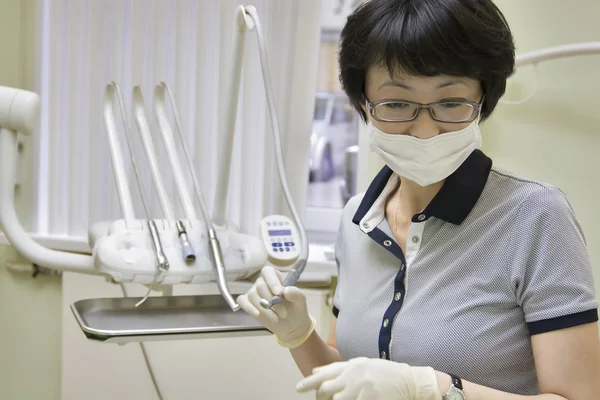 Çalışma, dişçi aletleri