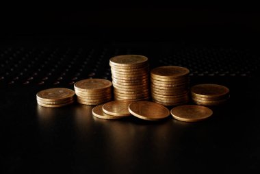 Altın para desteleri para biriktirme kavramı