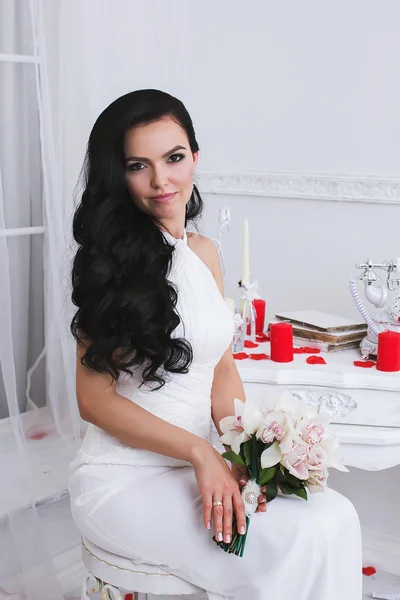 stüdyoda poz güzel gelin