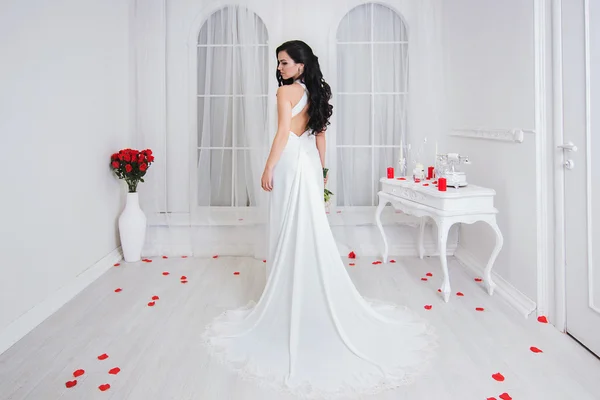 stüdyoda poz güzel gelin